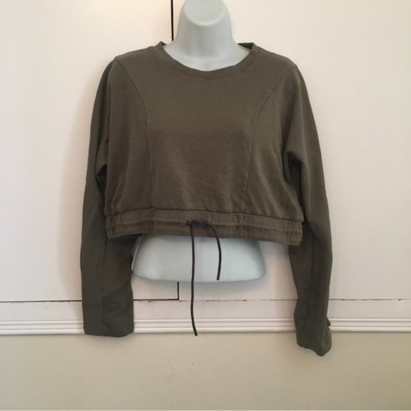 𝅺gymshark Khaki Green Box Utility Crop Sweater - Picture 2 of 11